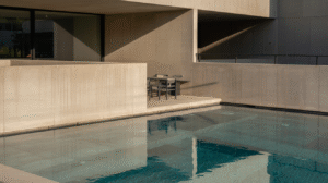 בריכה מעוצבת